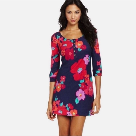 Lilly Pulitzer Dresses & Skirts - Lilly Pulitzer Navy Dress with Red and Pink Floral